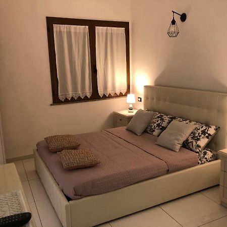 テウラーダElegante Monolocale Al Centro Del Paeseアパートメント エクステリア 写真